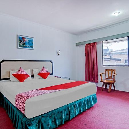 Oyo 90697 Hotel Wisata Dumai Exteriör bild