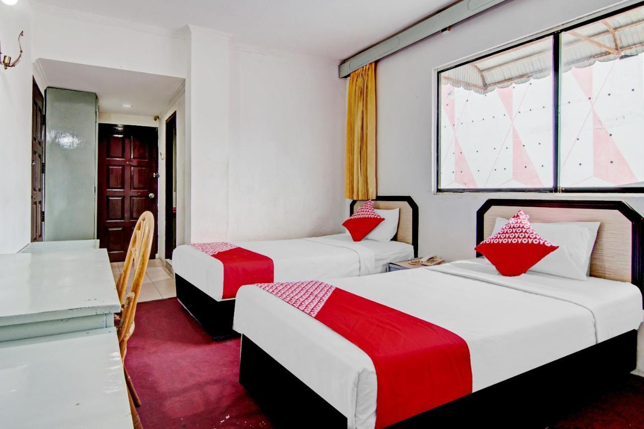 Oyo 90697 Hotel Wisata Dumai Exteriör bild