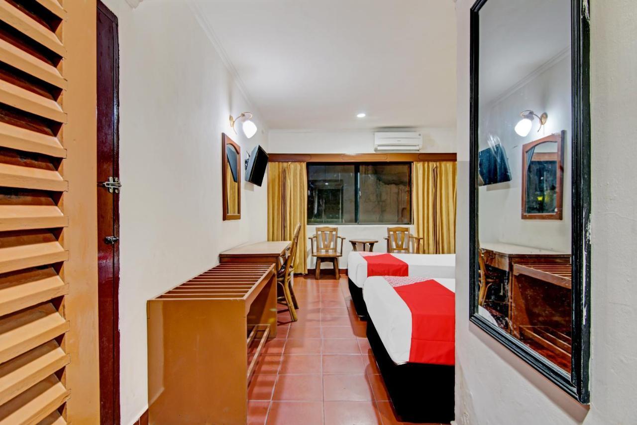 Oyo 90697 Hotel Wisata Dumai Exteriör bild